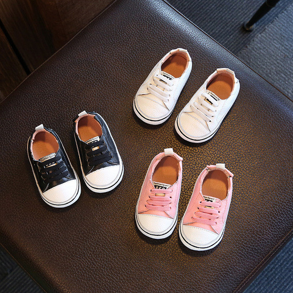 Gyermek tornacipő lányoknak és fiúknak ökobőr nyakkendővel, négy színben