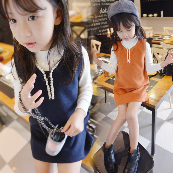 Lányoknak készült ruha O-nyakkivágással, két színben és gyöngyökkel