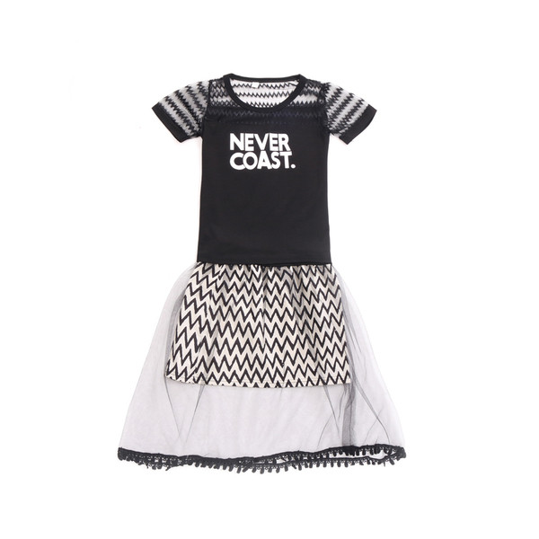 Παιδικό καλοκαιρινό φόρεμα σε δύο χρώματα με δαντέλα και επιγραφή