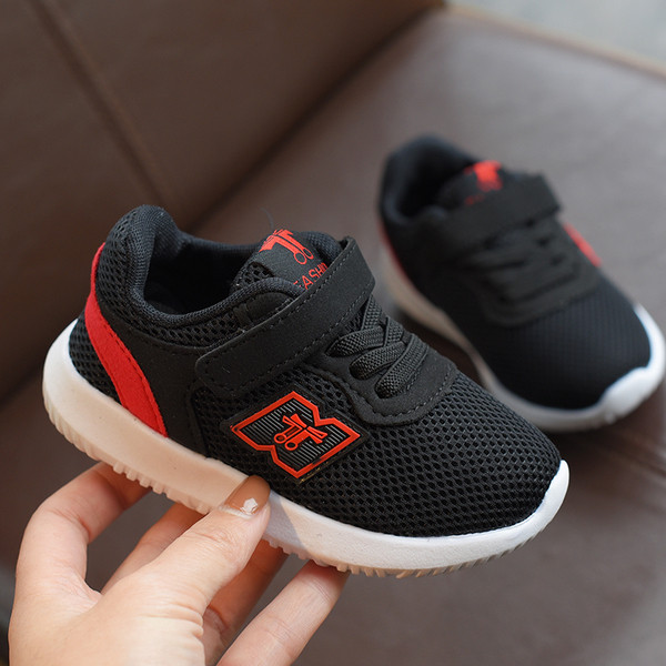 Παιδικά αθλητικά πάνινα παπούτσια unisex  με λουράκια βελκρό και κορδόνια σε τρία χρώματα