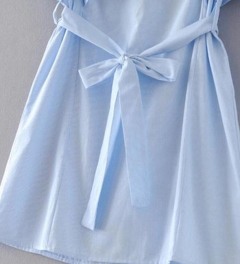 Μοντέρνο γυναικείο φόρεμα με φαρδιά μανίκια, κατάλληλο για τη καθημερινή ζωή