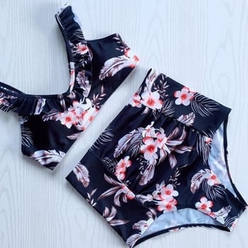 Γυναικεία μαγιό σε δύο μοντέλα με floral print