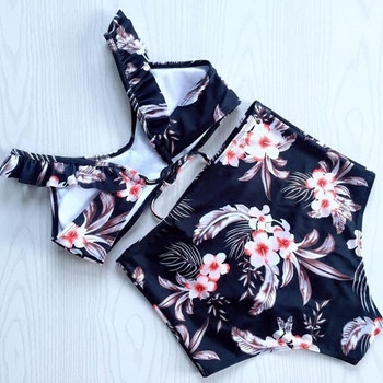 Γυναικεία μαγιό σε δύο μοντέλα με floral print