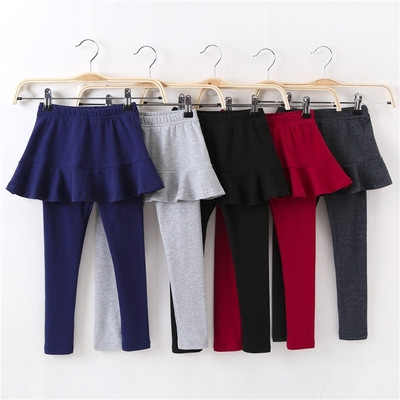 Детска пола-панталон в няколко цвята в два модела с подплата и без подплата 
