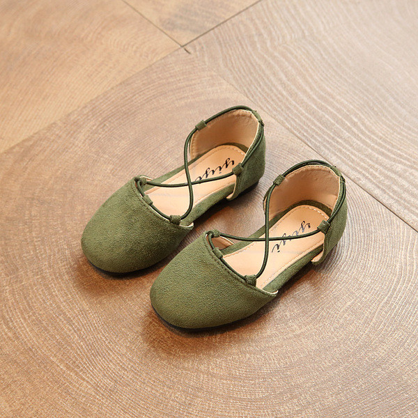 Stílusos keresztkötős gyerekszandál lányoknak, zárt modell több színben