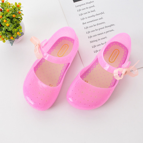 Gyerek gumi világító szandál lányoknak, zárt modell több színben