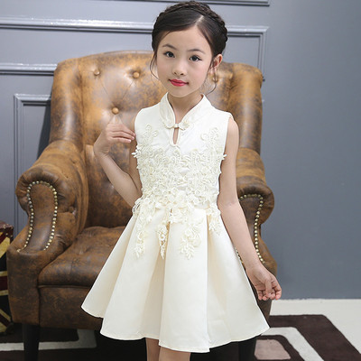 Elegant dress for girls in several colors with embroidery