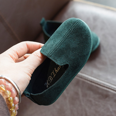 Tavaszi gyerek egyszerű mokaszinok, mindennapi használatra alkalmas lányoknak és fiúknak sok színben