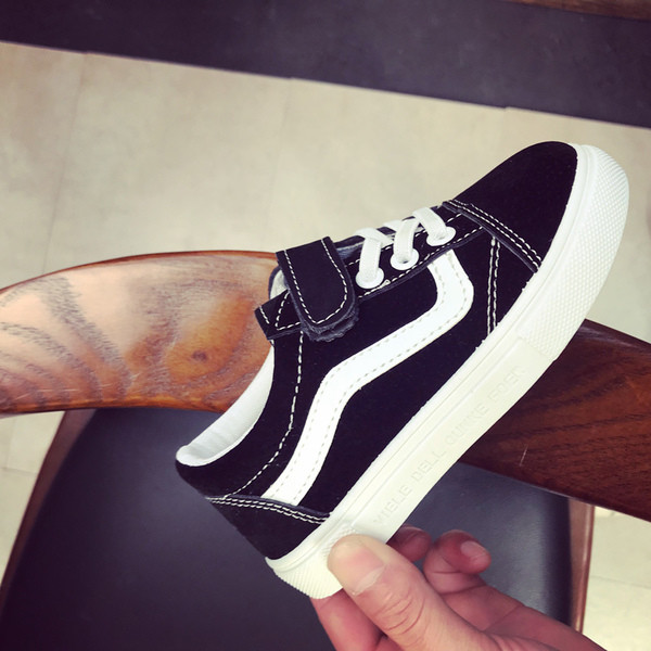 Casual Unisex παιδικά αθλητικά παπούτσια Unisex με ίσια σόλα, σύνδεσμοι και μοτίβο σε μαύρο χρώμα