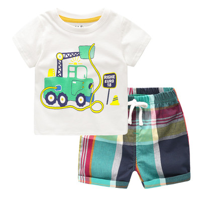 Két részből álló sport- és hétköznapi szett - kockás nadrág és póló különféle alkalmazásokkal