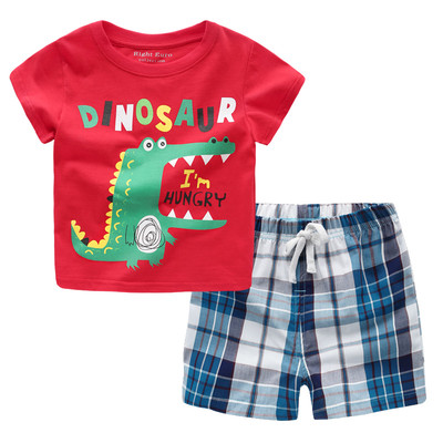 Két részből álló sport- és hétköznapi szett - kockás nadrág és póló különféle alkalmazásokkal