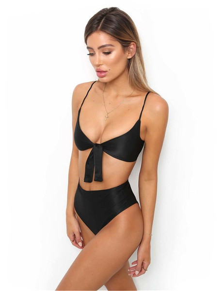 Стилен и семпъл дамски бански костюм в черен и жълт цвят