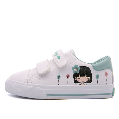 Σύγχρονα παιδικά πάνινα παπούτσια για κορίτσια με λουράκια βελκρό και ενδιαφέρουσα πολύχρωμη εφαρμογή