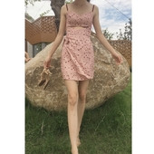 Nyári rövid, rózsaszín női ruha