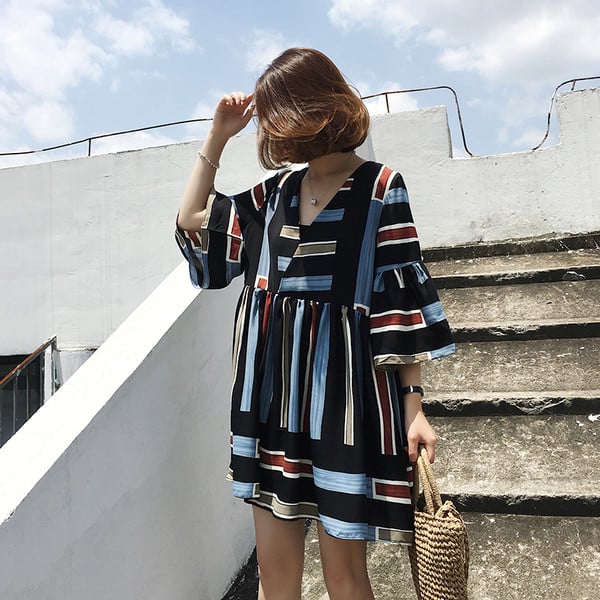 Lezser nyári női ruha szabad csíkos mintával