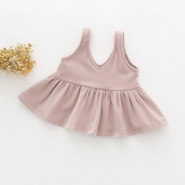 Tíz alkalmi ruha lányoknak több színben