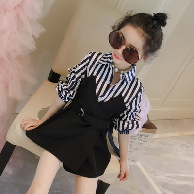 Παιδικό μοντέρνο φόρεμα με απομιμήσεις πουκάμισο με λαιμόκοψη και κουμπιά