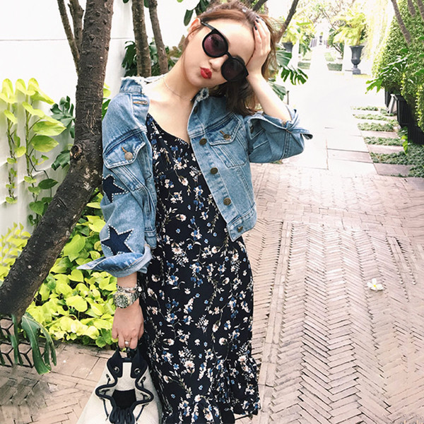 Lezser nyári női ruha virágos motívumokkal