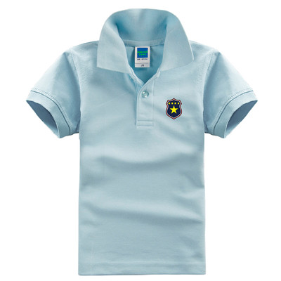 Nyári alkalmi póló fiúknak gallérral és mintával, különböző színekben