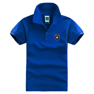 Nyári alkalmi póló fiúknak gallérral és mintával, különböző színekben