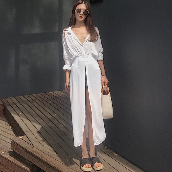 Lezser hosszú, fehér színű női ing, mindennapi használatra