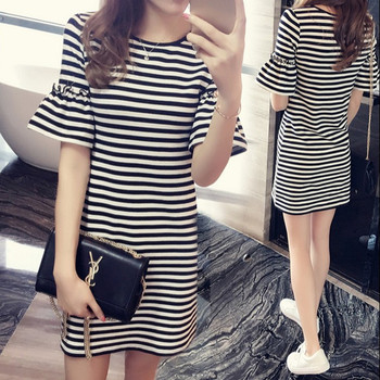 Rochie sport de dama in dungi in doua modele potrivita pentru utilizarea de zi cu zi