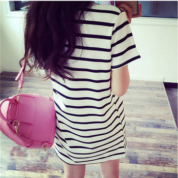 Rochie sport de dama in dungi in doua modele potrivita pentru utilizarea de zi cu zi