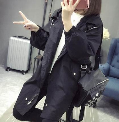 Αθλητικό-casual  γυναικείο σακάκι σε διάφορα χρώματα, κατάλληλο για την άνοιξη και το φθινόπωρο