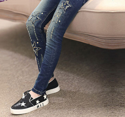 Blugi casual pentru copii in diferite modele cu buzunare