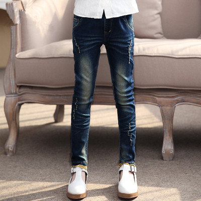 Blugi casual pentru copii in diferite modele cu buzunare