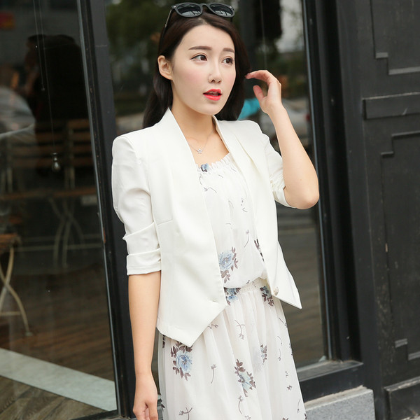 Casual γυναικείο σακάκι με ασύμμετρο μήκος και 3/4 μανίκια