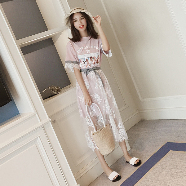 Αθλητικό κομψό φόρεμα με δαντέλα και εκτύποση