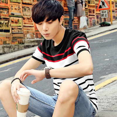 Ανδρικό μπλουζάκι με κοντό μανίκι σε δύο μοντέλα και σε διαφορετικά χρώματα