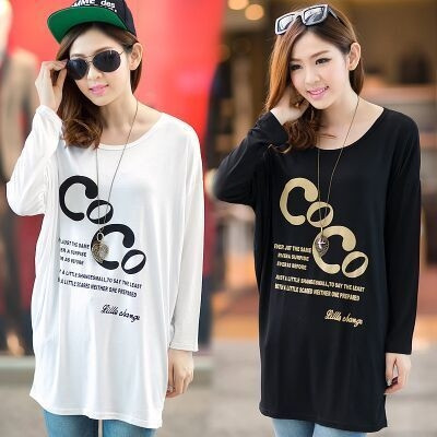 Γυναικεία μπλούζα σε μαύρο και άσπρο με διαφορετικές εκτυπώσεις