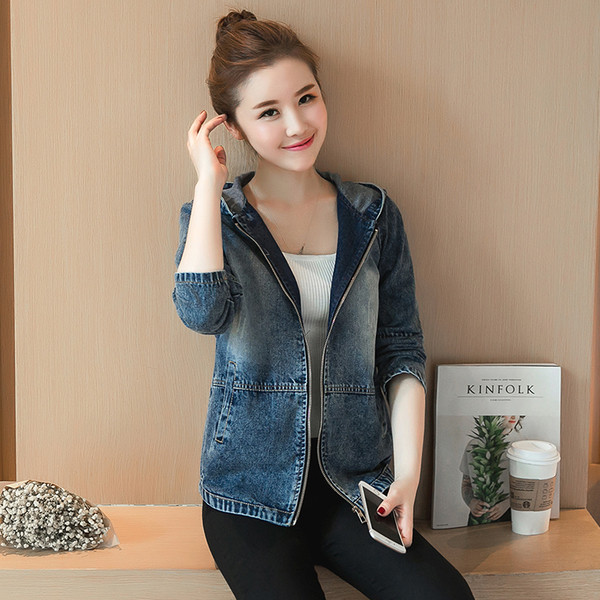 Ежедневно дамско дънково яке с качулка 