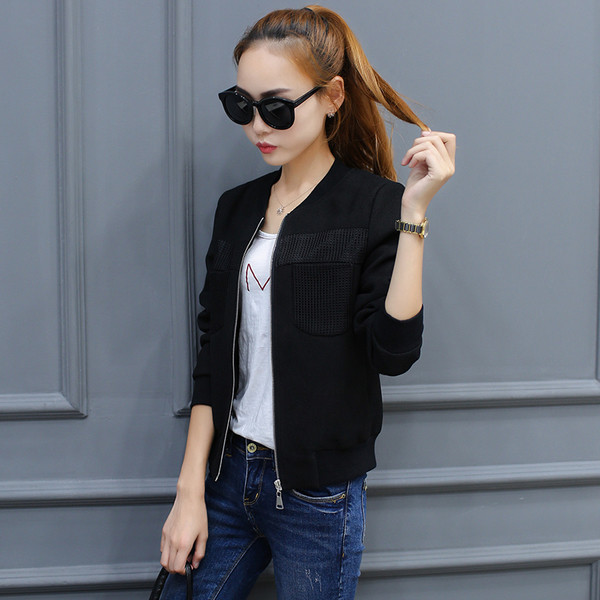 Geaca dama sport-casual, potrivita pentru primavara in alb-negru