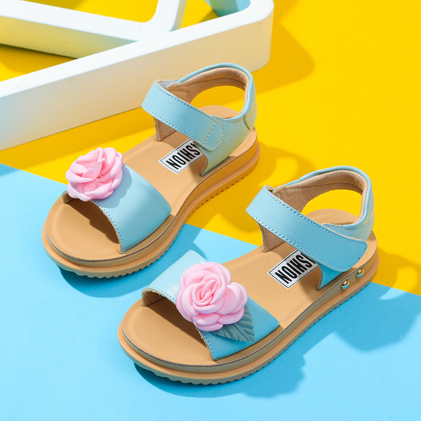 Κομψά παιδικά σανδάλια με floral μοτίβο για κορίτσια σε δύο χρώματα