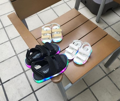 Sandale luminoase unisex pentru copii cu autocolante in trei culori