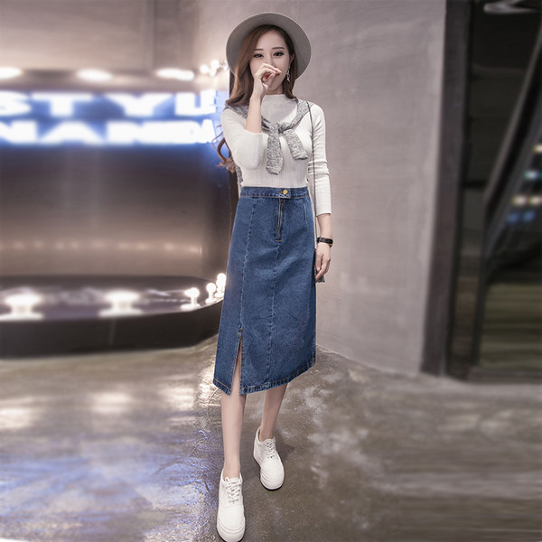 Κομψή γυναικεία φούστα denim με υψηλή μέση κάτω από το γόνατο σε μπλε και μαύρο χρώμα