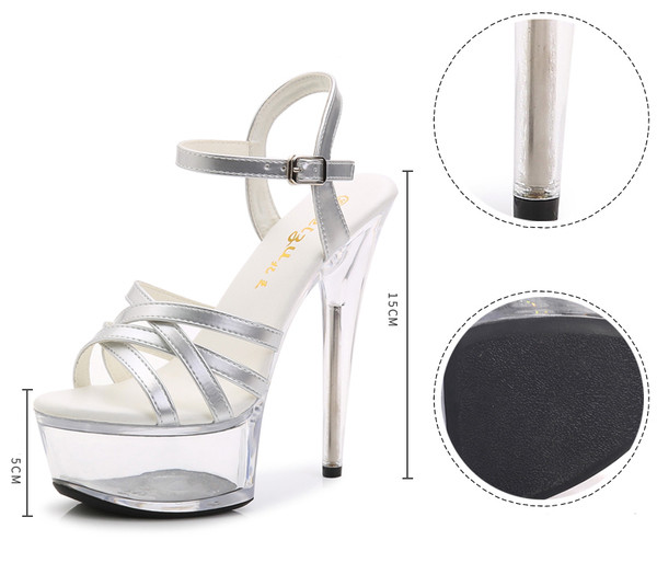 Magas sarkú szandál lakkbőr pántokkal