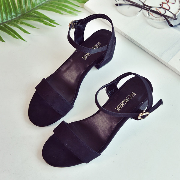 Sandale de dama elegante, potrivite pentru utilizarea de zi cu zi cu tocuri groase in doua culori