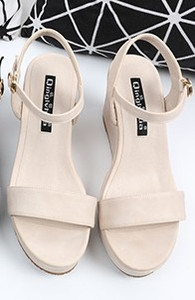 Stílusos női szandál mindennapi platformra, többféle színben