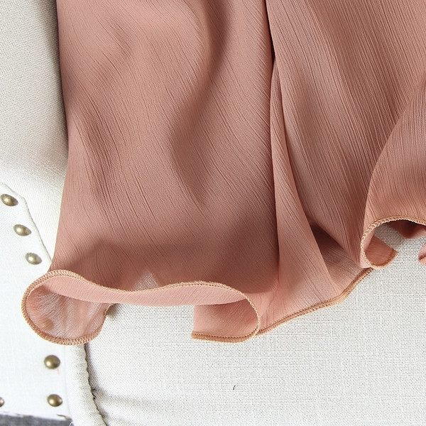 Salopetă modernă de damă cu mâneci lotus