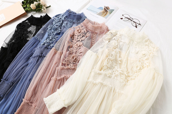 Rochie formala cu maneci sifon si broderie in diferite culori