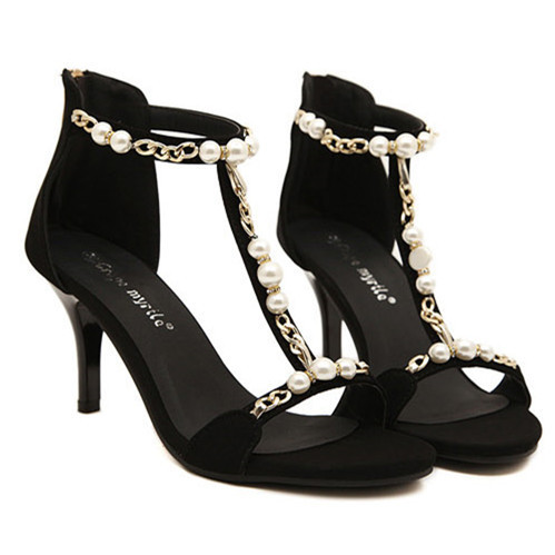 Aktuális női vékony sarkú szandál dekorgyöngyökkel fekete színben