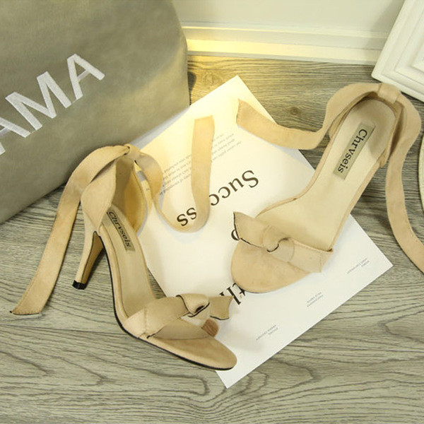 Érdekes női szandál, mindennapi vékony sarokhoz, három színben