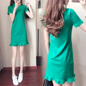 Λεπτό καλοκαιρινό φόρεμα με κοντό μανίκι σε πράσινο και μαύρο