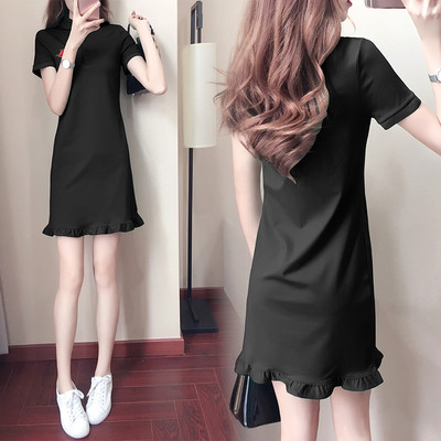 Λεπτό καλοκαιρινό φόρεμα με κοντό μανίκι σε πράσινο και μαύρο