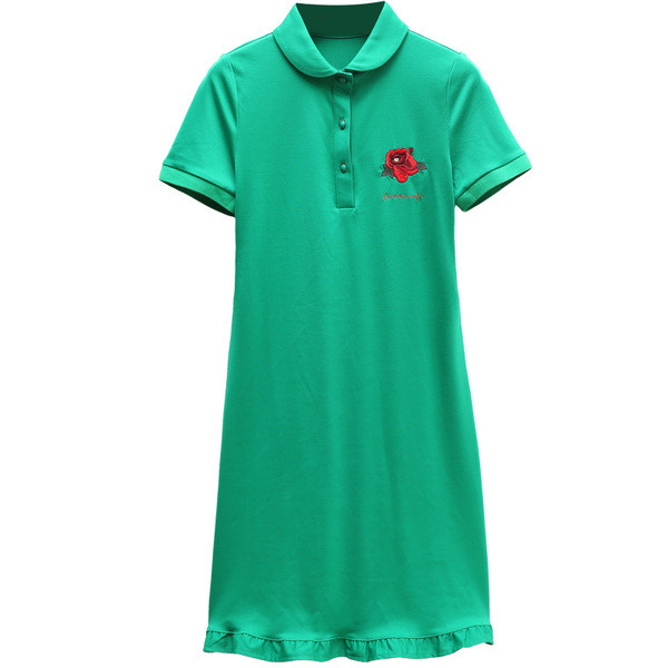 Λεπτό καλοκαιρινό φόρεμα με κοντό μανίκι σε πράσινο και μαύρο