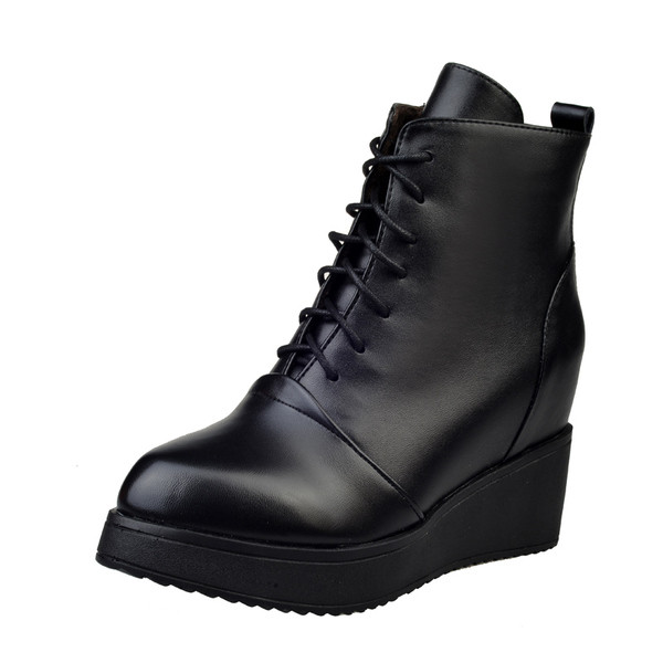 Cizme ascuțite de damă cu șireturi